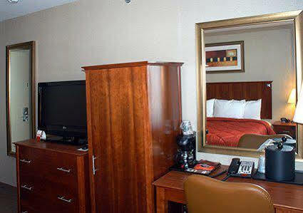 Avion Near Lga Airport, Ascend Collection Hotel Nova York